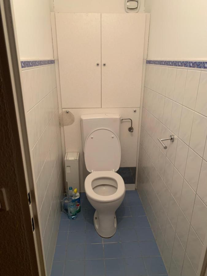 Sehr Schone Zimmer 1 In Wien Favoriten Dış mekan fotoğraf