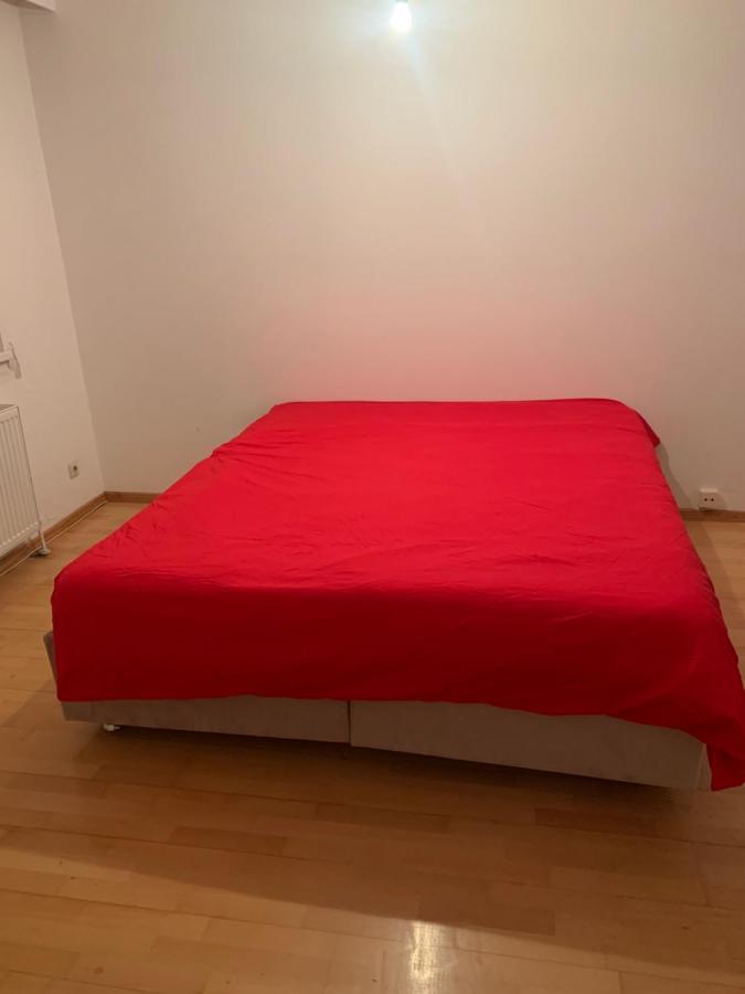 Sehr Schone Zimmer 1 In Wien Favoriten Dış mekan fotoğraf